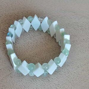 Princess Cut White Quartz w/Aventurine Stretch Bracelet